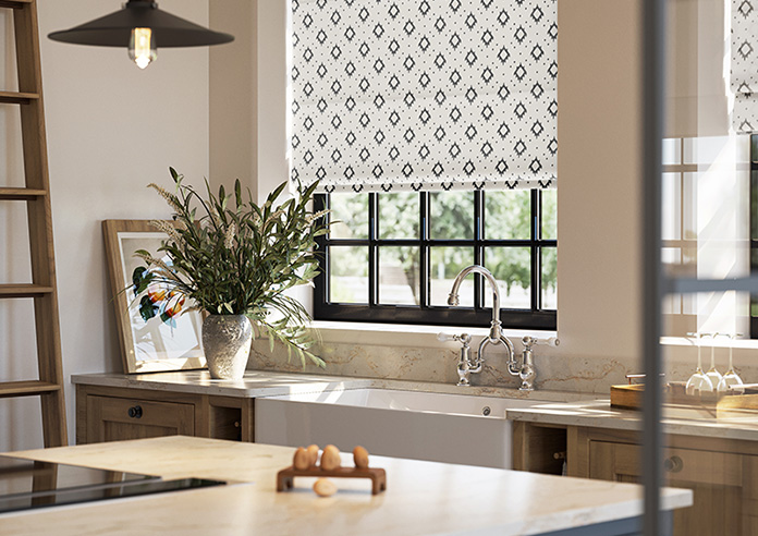 Huaraz Velvet, Black - Twist&Fit Roman Blind - Image 5